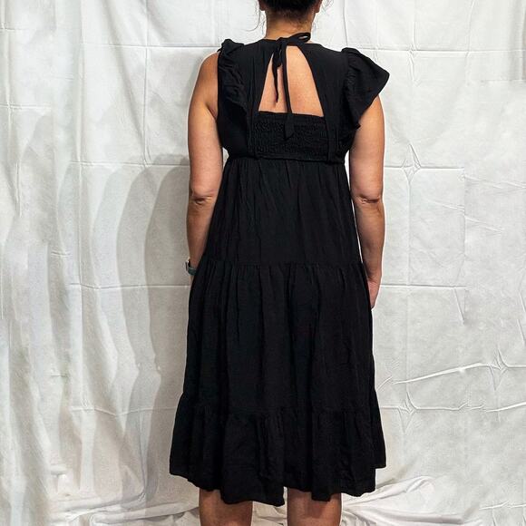 Old Navy Black Flutter-Sleeve Tiered Smocked Midi Dress Sz S - Picture 9 of 11